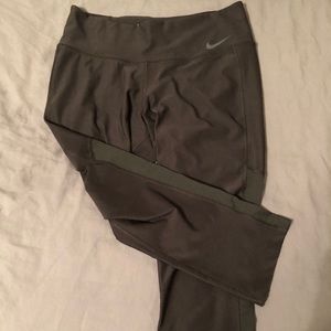Nike mid calve leggings